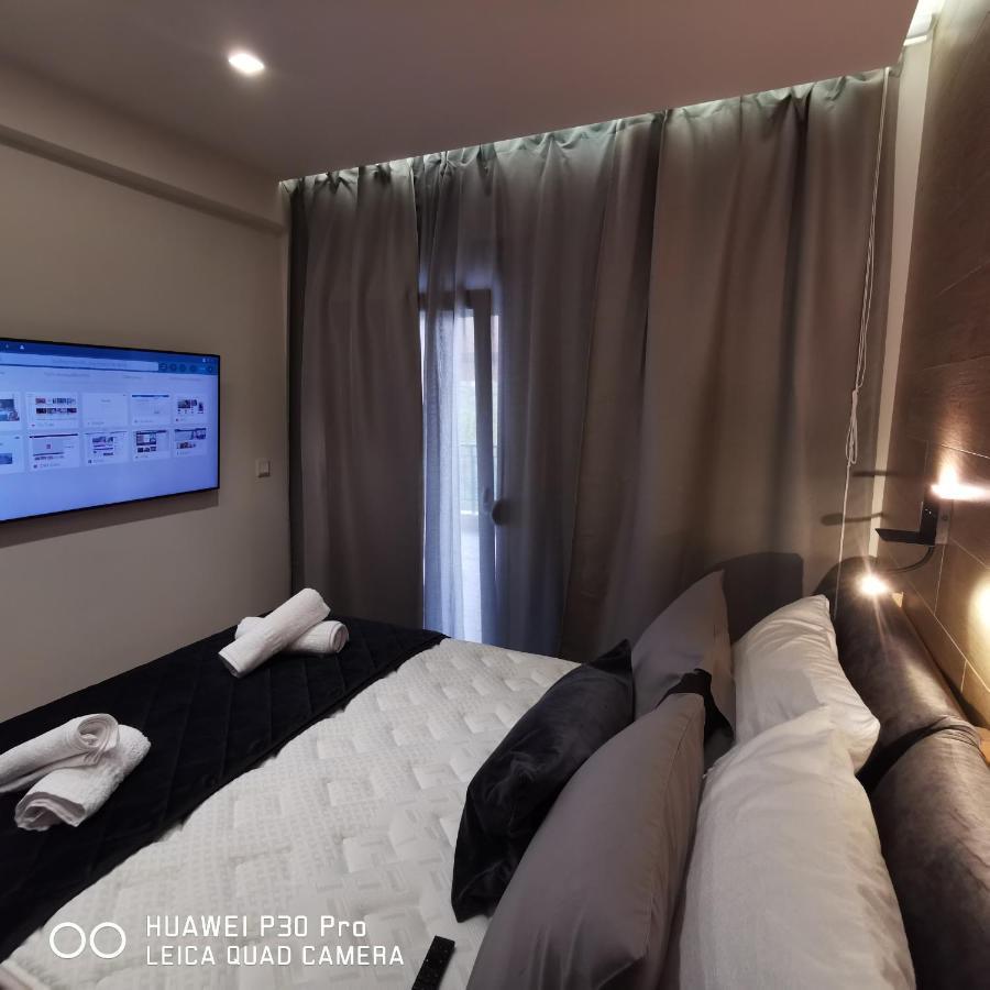 Family Apartment Zornitsa Néa Fókaia エクステリア 写真