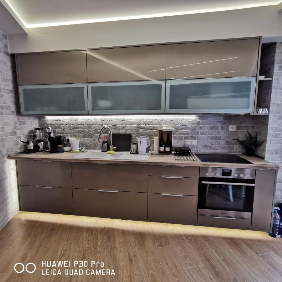 Family Apartment Zornitsa Néa Fókaia エクステリア 写真