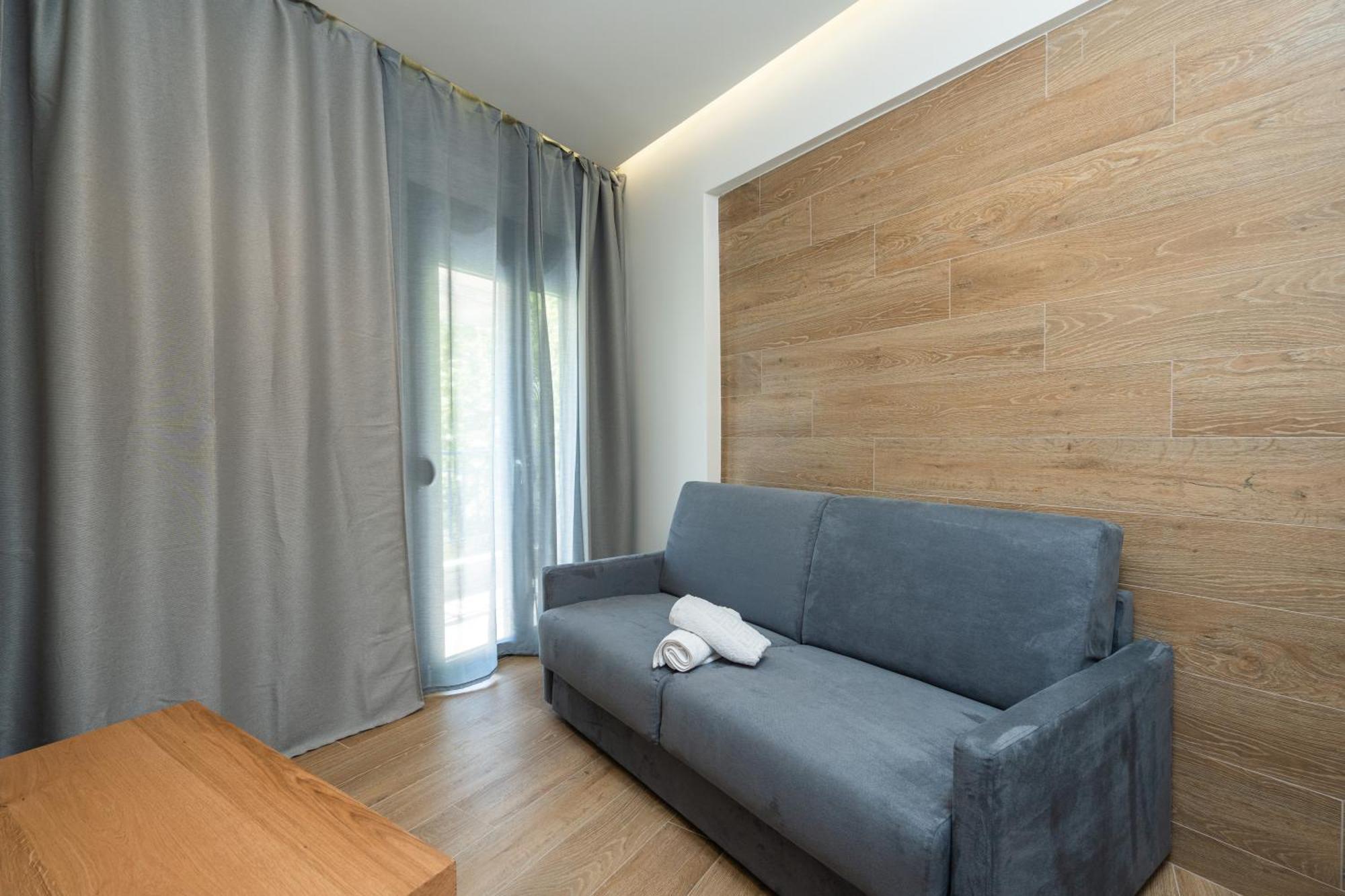 Family Apartment Zornitsa Néa Fókaia エクステリア 写真